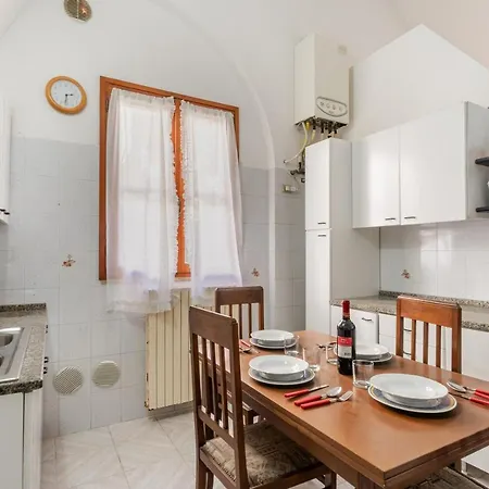 別荘 Stella アレーツィオ